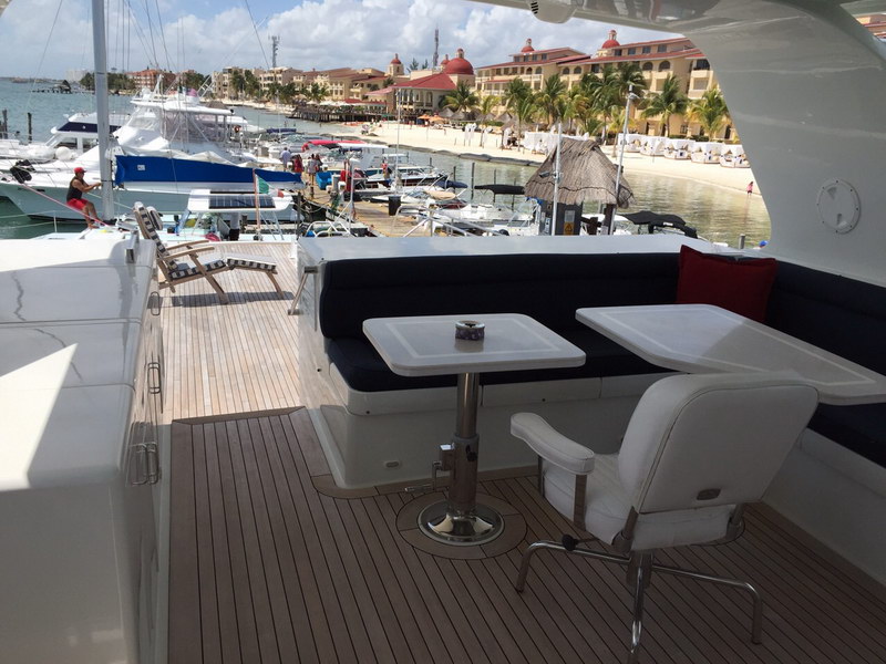 Australis 78 ft yacht spacious main salon with full kitchen facilities for overnight Caribbean charter groups