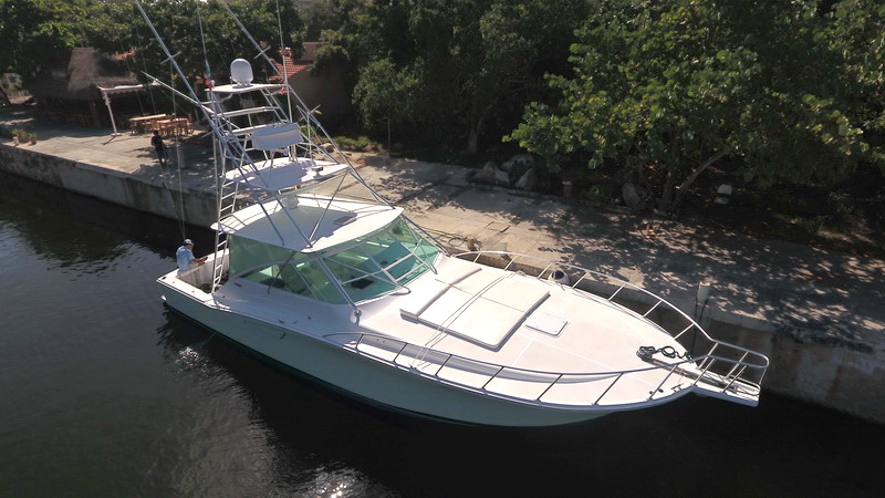 Cozumel rent a boat CABO luxury yacht for diving, sightseeing, diving and  snorkel
