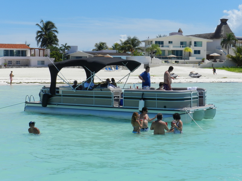 pontoon boat rental cancun